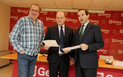 Gobernu-taldeak PPgaz adostu du tasak eta zergak izoztea 2018rako