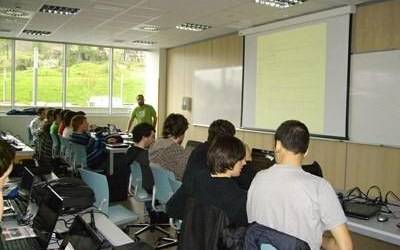 "Teknologiaren ur handitan" sartzeko gonbitea egin du Azkue fundazioak