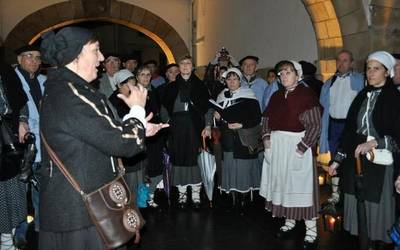 Elkarteei eta herritarrei Santa Ageda koplak elkarrekin abesteko deia egin die Armendolak