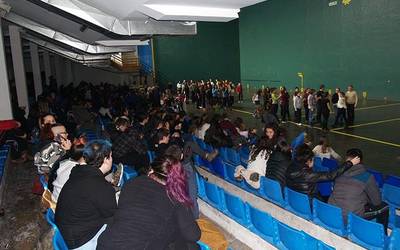 Ospakizunen aurreko kinto urduritasuna