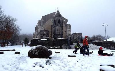 Elurretan gozatzen, Urkiolan