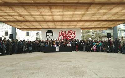 Hiru mobilizazio deitu dituzte Julen Ibarrolaren espetxeratzea salatzeko