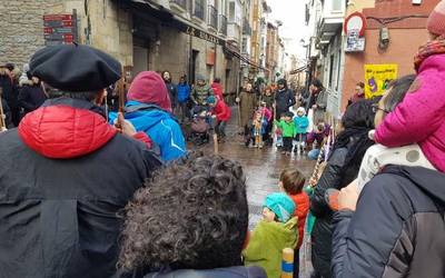 Makilak eta koplak, Santa Ageda ospatzeko