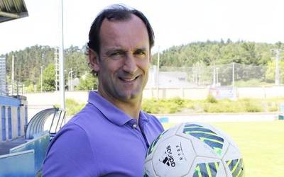 Joseba Etxeberria Tenerifera doa eta Xabi Sanchezek ordezkatuko du Amorebietaren aulkian