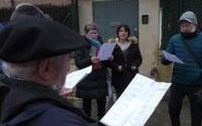 Ohiturari jarraituz, Santa Agedako koplak etxez etxe