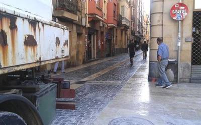 Iberdrolaren arazo bategatik argia sarri joaten ari da gaur Durangoko alde zaharrean