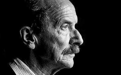 Txori bete hego (Joxan Artze in memoriam)