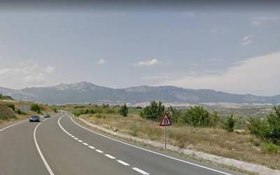 Hildako bat izan da Guardian, auto istripu batean