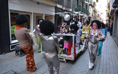 Familia osoak gozatzeko festa