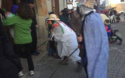 Urdiain: Mantaguna, momoxarro txikiak eta handiak