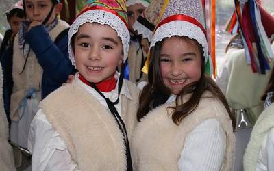 Euskal Aratosteak, babespean