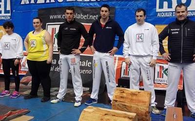 Ruben Saralegi leitzarrak eta Iker Vicentek Urrezko Aizkorako finalerako txartela lortu dute