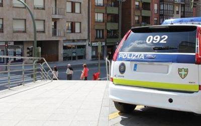 Bi  pertsona  inputatu  dituzte  Basaurin  alkoholaren  menpe  gidatzeagatik