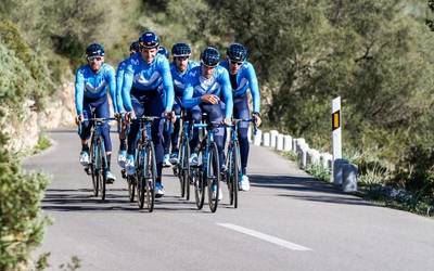Mikel Landaren debutan lagunduko du Erbitik