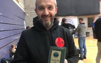 Jose Maria Platón mugendo irakaslea saritu dute Irlandan