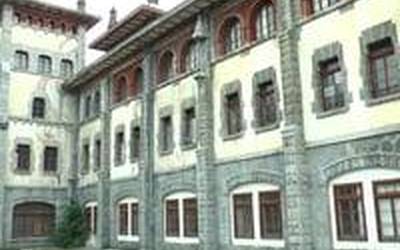 Gazteentzako alokairurako 45 etxebizitza eraikitzeko hitzarmena sinatu dute