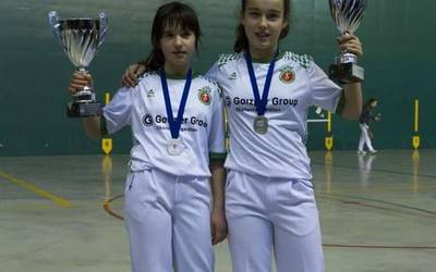 Leire Galeano eskolarteko pilota txapelketako txapelduna