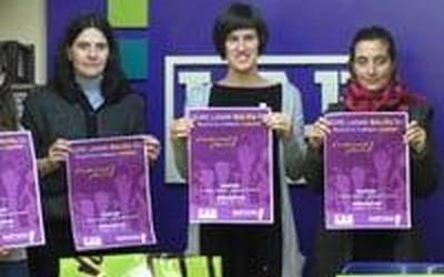 LABeko emakumezko ordezkariek M8-ko grebarekin bat egin dute