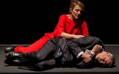 Kapitalismoaren mila aurpegiak ‘Masacre’-n, Alberto San Juan eta Marta Calvóren eskutik