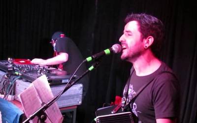 Esne Beltzaren sound systema