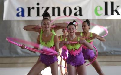 Eskolarteko gimnasia erritmikoko txapelketa dotorea
