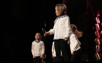 Kantari jardun dute Bergarako, Antzuolako eta Elgetako neska-mutikoek