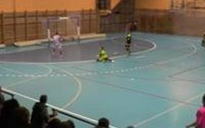 Belabietako gol festak hirugarren postuan  egonkortu du Lauburu Ibarra
