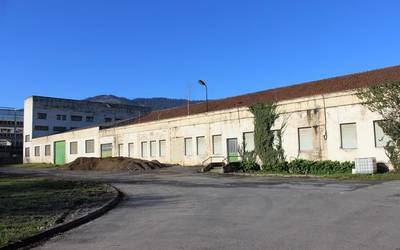 HAPOa moldatzea onartu da udalbatzan, Mercadonak saltokia ireki dezan