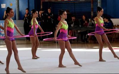 Gimnasta elgoibartarrek eskolarteko gimnasia erritmikoko txapelketan hartu zuten parte