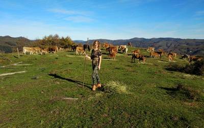 «Goizuetan posible da menditik eta herrian bertan bizitzea kanpora irten gabe»