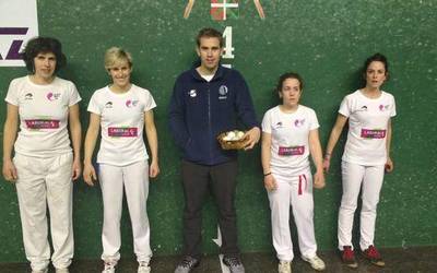 Bost azpeitiar sailkatu dira Emakume Master Cup-eko finalerdietara