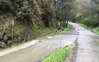 Azkorteko bideko kanalizazioan eta Hipodromo etorbidean lanak