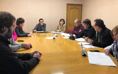 Gueñes-Itsaso proiektuaren eta Eztalako obren egoera berbagai osoko bilkuran