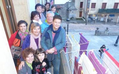 Etxeko lanen zama herriko plazan erakusteko eguna