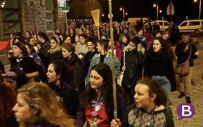 BIDEOA: "Mundu erdiak mundu osoa korapilotu du gaur"