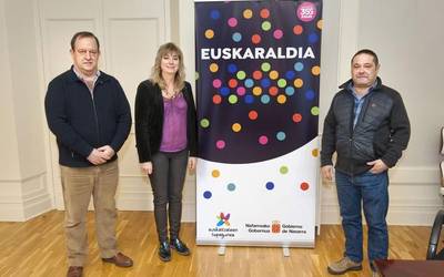 Gobernuak eta Topaguneak hitzarmena bat sinatu dute, Euskaraldia antolatzeko