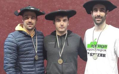 Txapelak ez, lorpen bakarrak