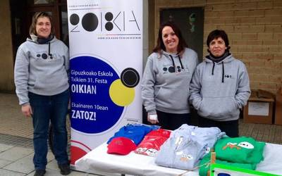 Oikiako Eskola Txikien festako arropa salmenta egingo da bihar eta etzi