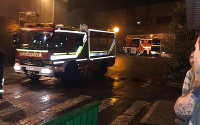 Bruss enpresan sute txiki bat gertatu da gauez