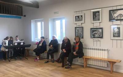 «Emakumea beti izan da dirudiena baino gehiago»