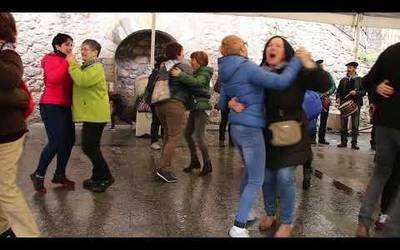 Txistua, kantua eta dantza lagun, giro paregabea Soraluzen