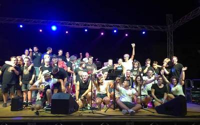Motxila 21 BBK Music Legends jaialdian parte hartuko du