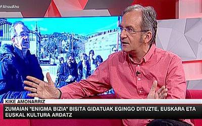 Kike Amonarrizek 'Enigma bizia' bisita aurkeztu du ETBko Ahoz aho saioan