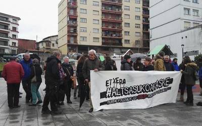 Altsasuko gazte auzipetuei elkartasuna adierazi diete Zaldibarren