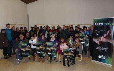 Gure Esku Dago-ren giza katerako 500 herritar gura dituzte