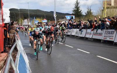 Jay McCarthy nagusitu da Gaubeako esprintean
