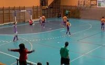 Santurtziren aurka 1-2 galduta amaitu da  Laubururen bolada ona