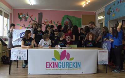 Ekin gurekin Sakanako eskolen aurkezpena