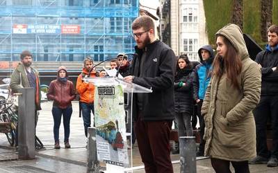 Debekuaren gainetik, OkupaTourra egingo dutela iragarri dute
