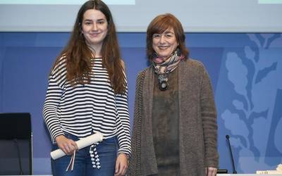 Nerea Santisteban Goirik 2016-17 ikasturteko Batxilergoko Sari Berezia eskuratu berri du